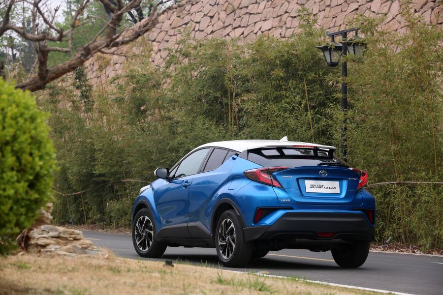  Toyota Izoa 2018 года  (фото 3 из 24)